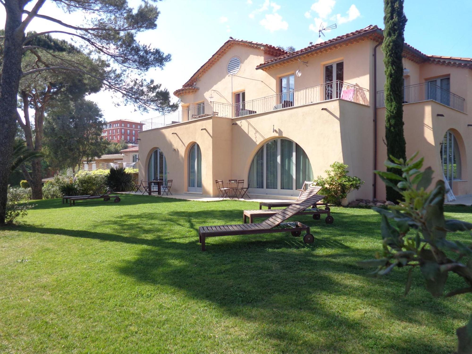 Villa Angelina Front Beach غريمو المظهر الخارجي الصورة